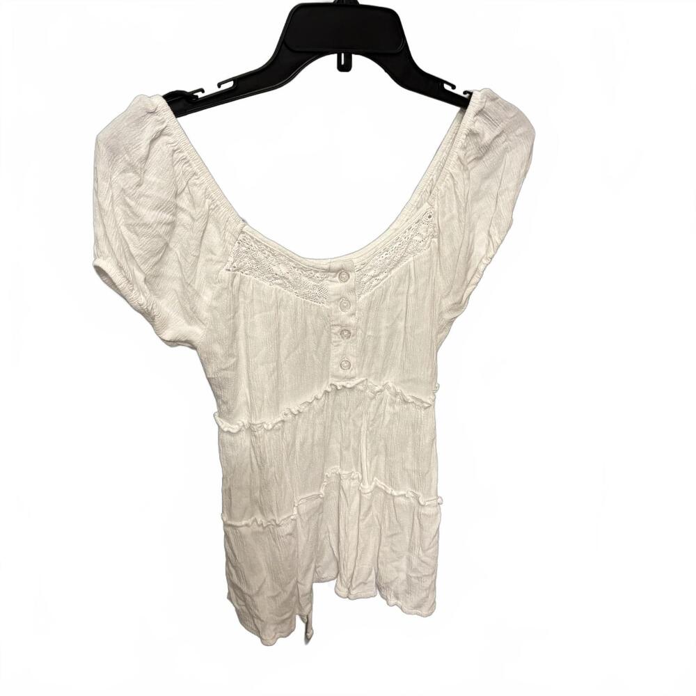 White Bohemian Style Puff Sleeve Women's Top with Lace and Button Detail Small